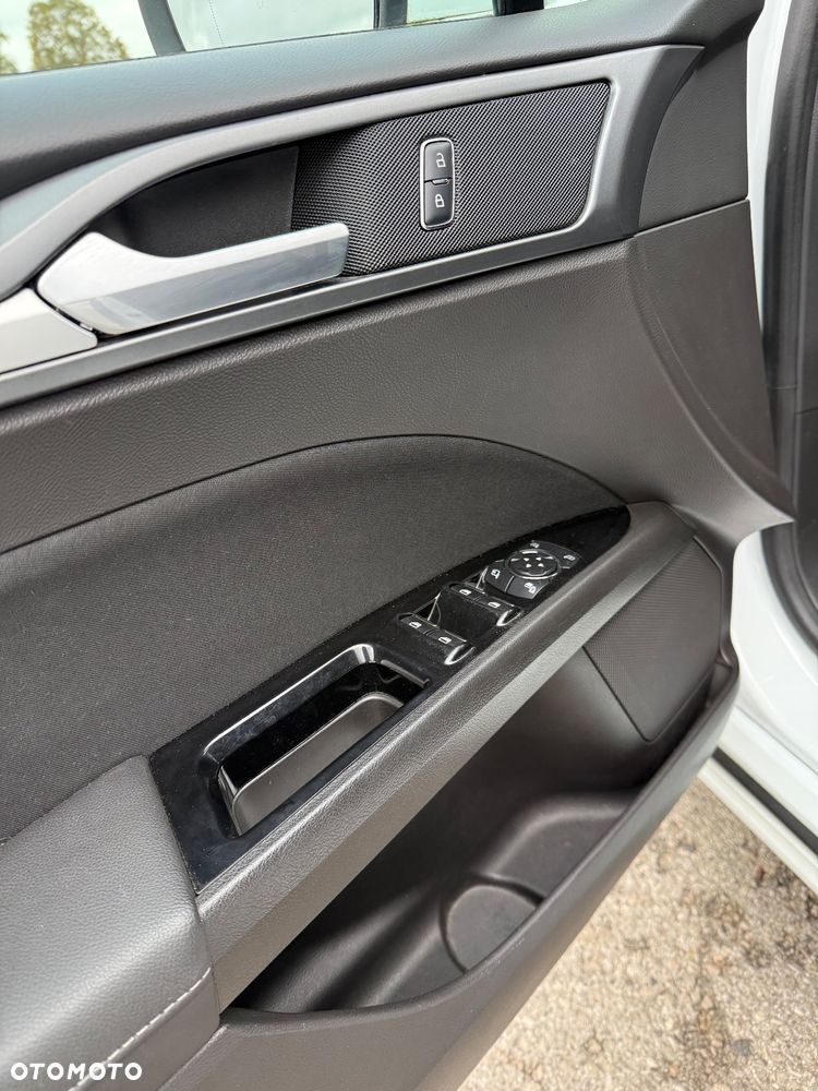 Ford Mondeo - 20