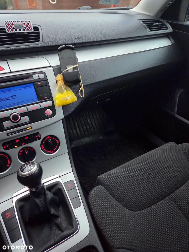Volkswagen Passat 2.0 TDI Comfortline - 10