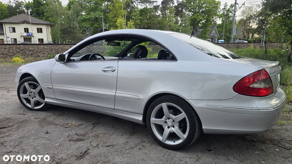 Mercedes-Benz CLK - 4