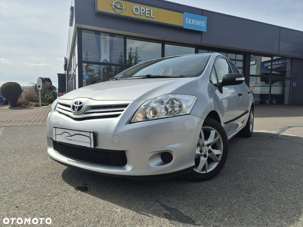 Toyota Auris 1.6 Comfort - 1