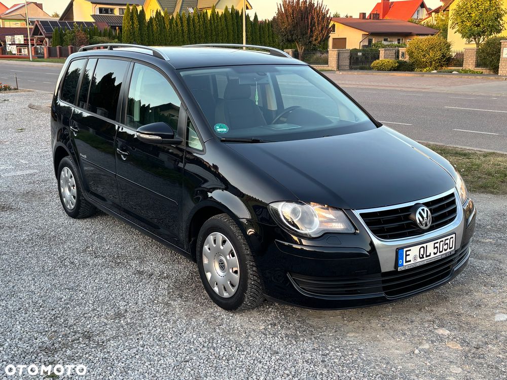 Volkswagen Touran - 2