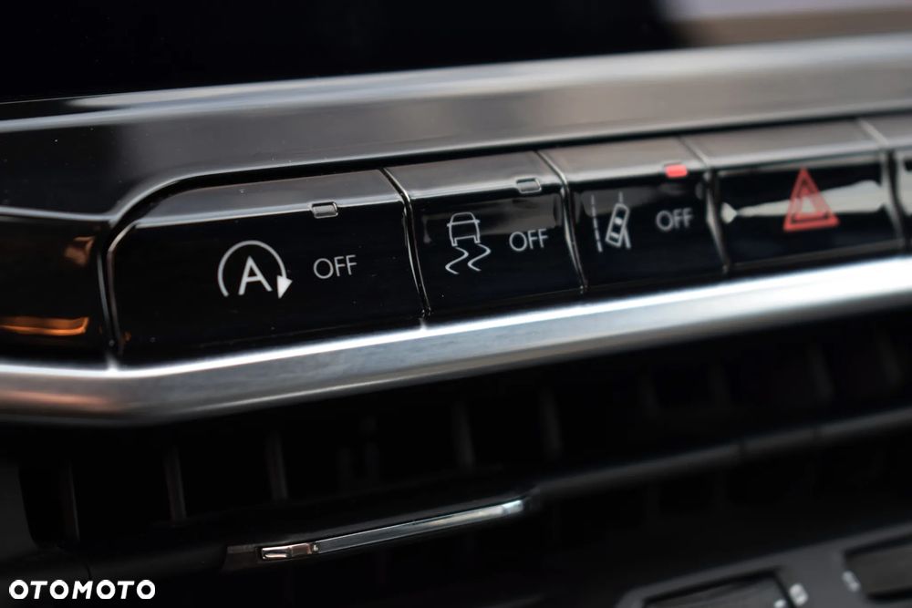 Jeep Compass - 23