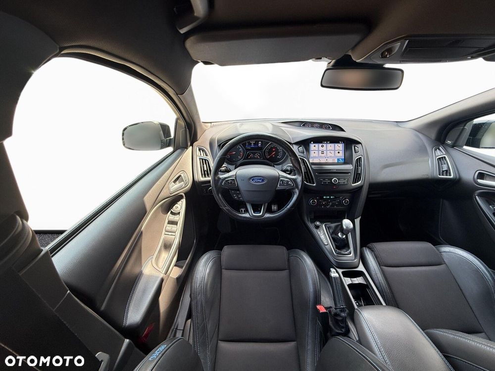 Ford Focus - 15