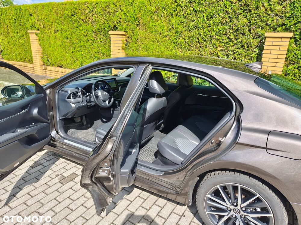 Toyota Camry 2.5 Hybrid Prestige CVT - 17