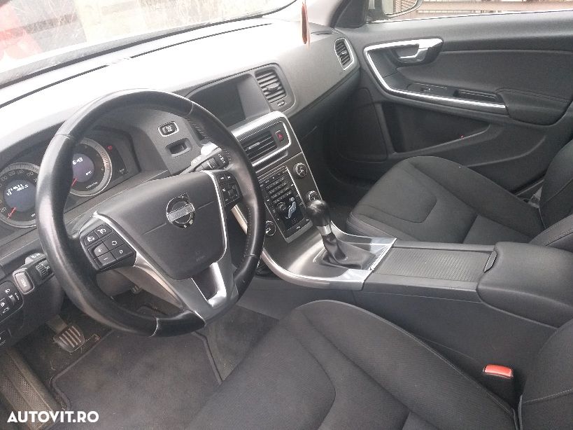 Volvo V60 D2 Kinetic - 1