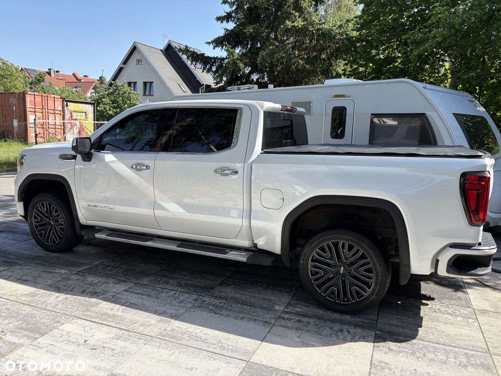 GMC Sierra - 2
