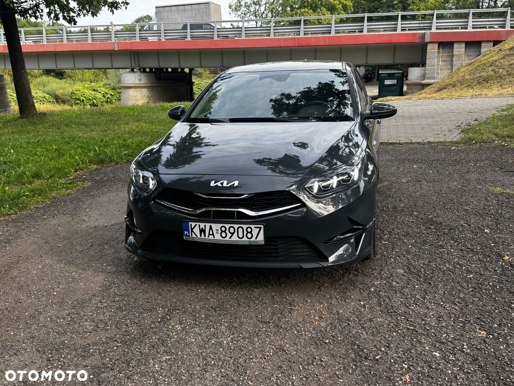 Kia Ceed - 4