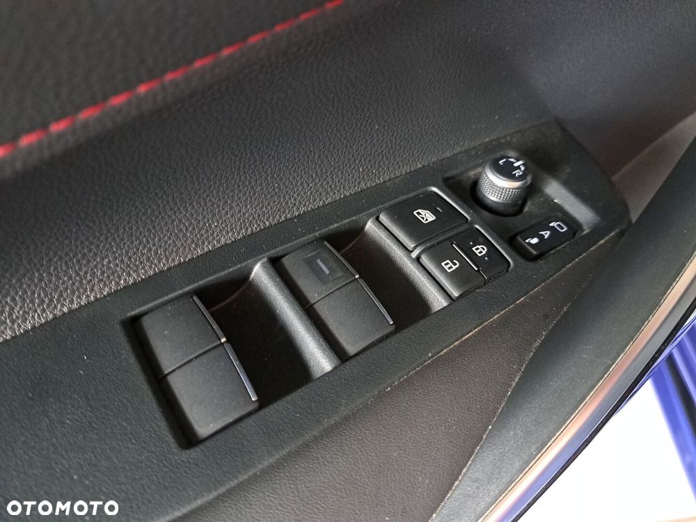 Toyota Corolla 1.8 Hybrid GR Sport - 37