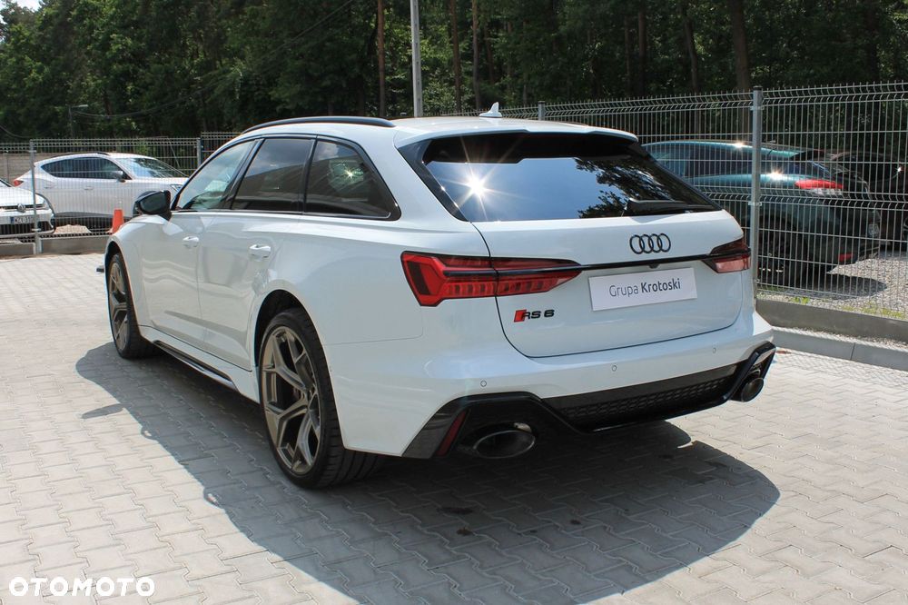 Audi RS6 Avant - 3