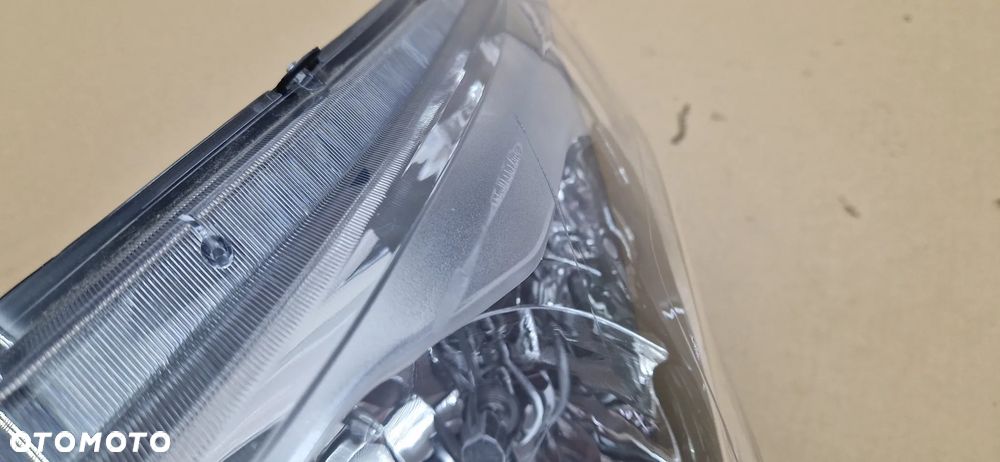 VECO DAILY IV 14- LAMPA LEWY PRZÓD 05801473750 - 8