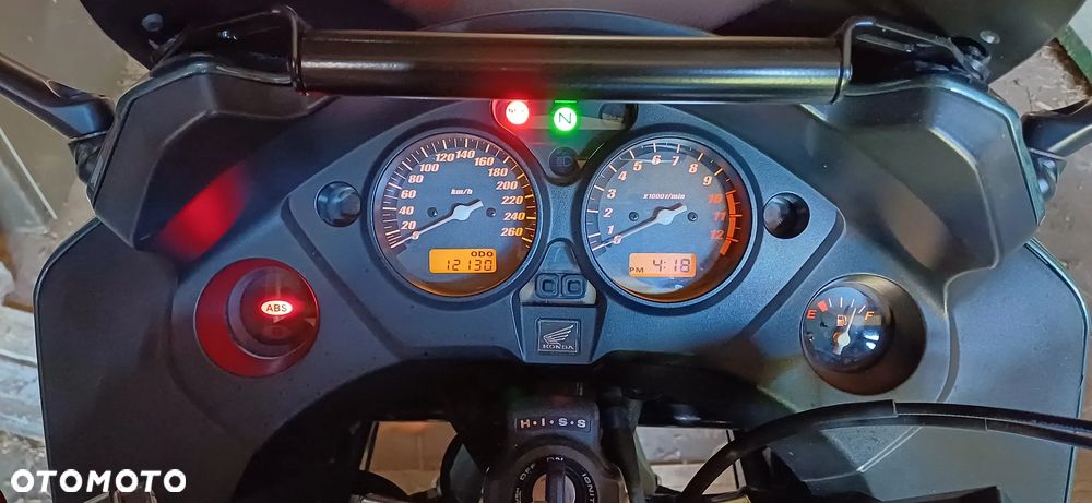 Honda CBF - 10