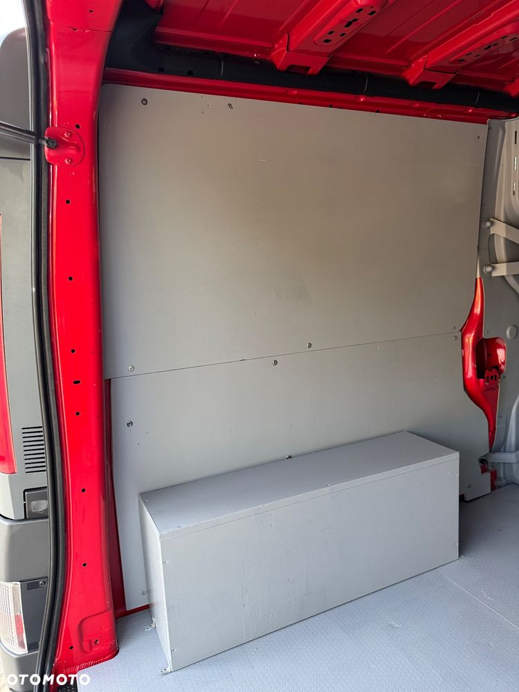 Opel Vivaro - 22
