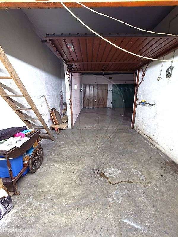 Garagem  para venda - Grande imagem: 2/4