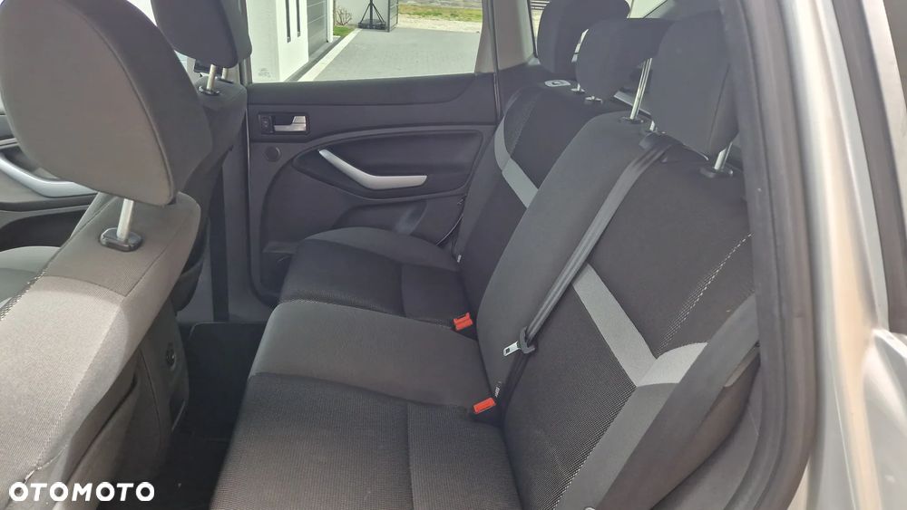 Ford Kuga 2.0 TDCi 2x4 Champions Edition - 16