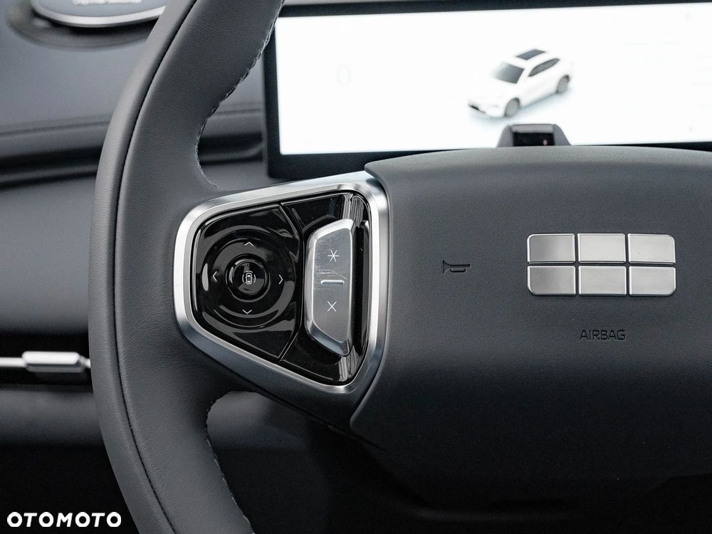 Geely Starray EM-i 1.5 PHEV Max - 36