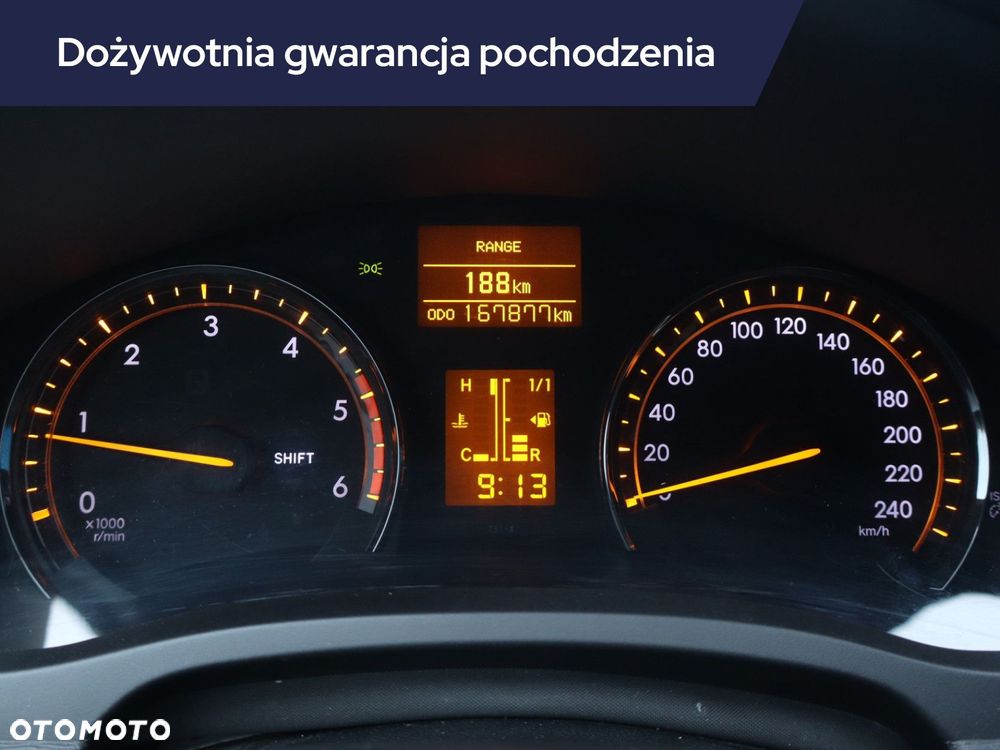 Toyota Avensis - 13