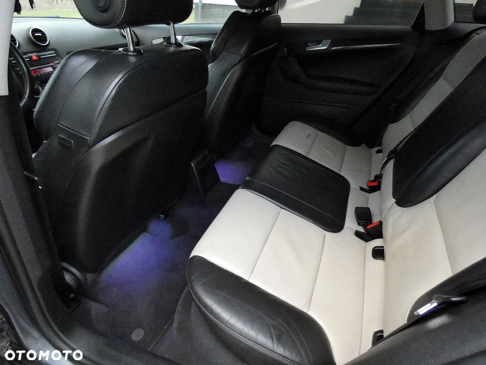 Audi A3 Sportback - 11