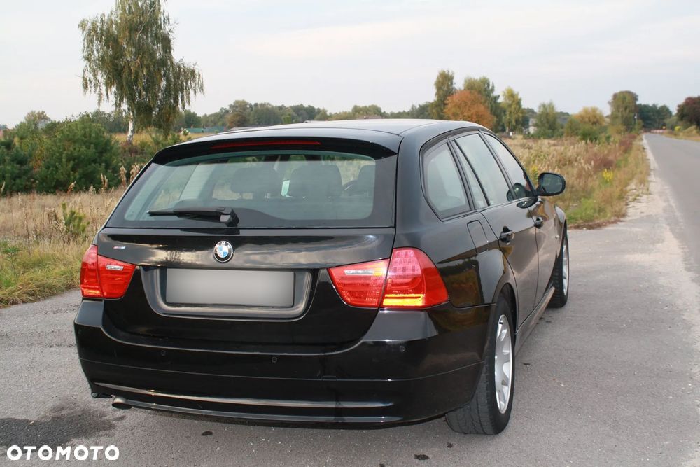 BMW Seria 3 320d - 6