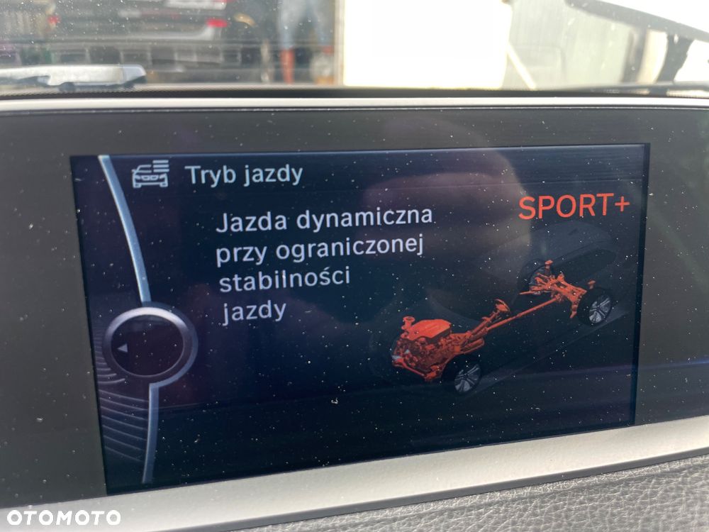 BMW Seria 3 318d DPF Edition Sport - 27
