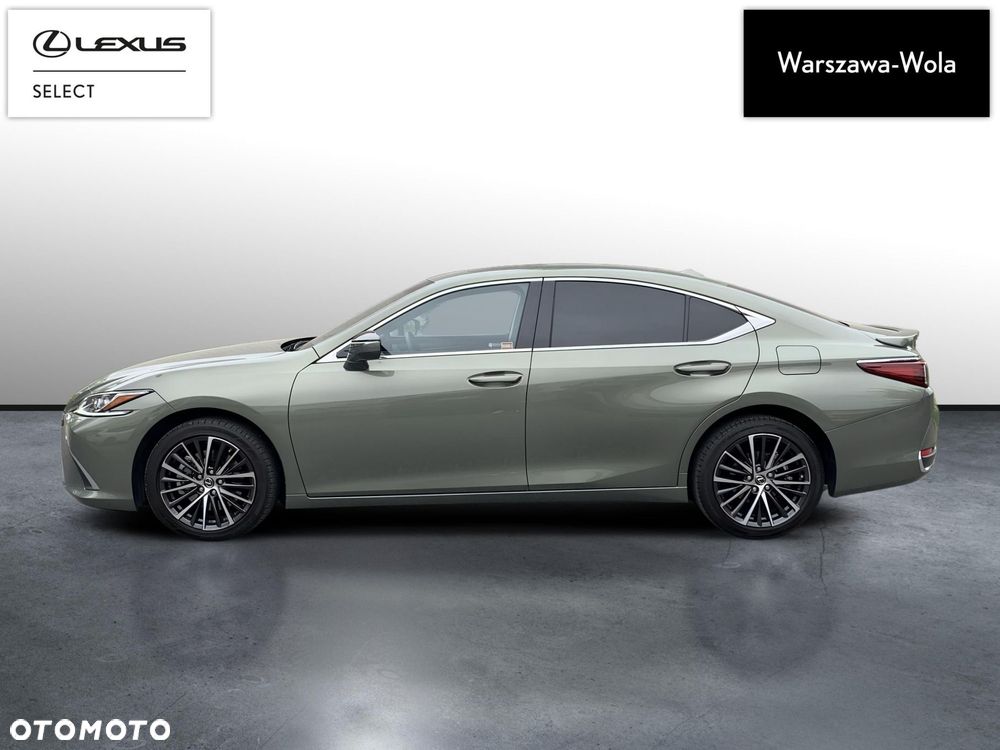 Lexus ES 300h Business Edition - 4