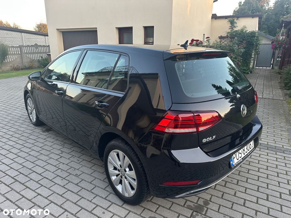 Volkswagen Golf - 5