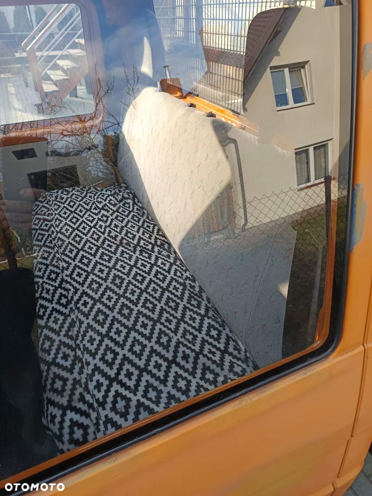 Volkswagen T4 DOKA - 26