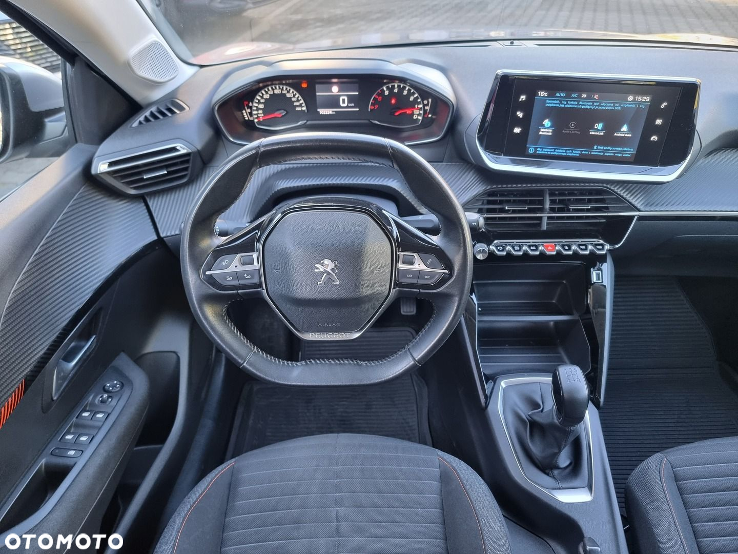 Peugeot 208 - 27