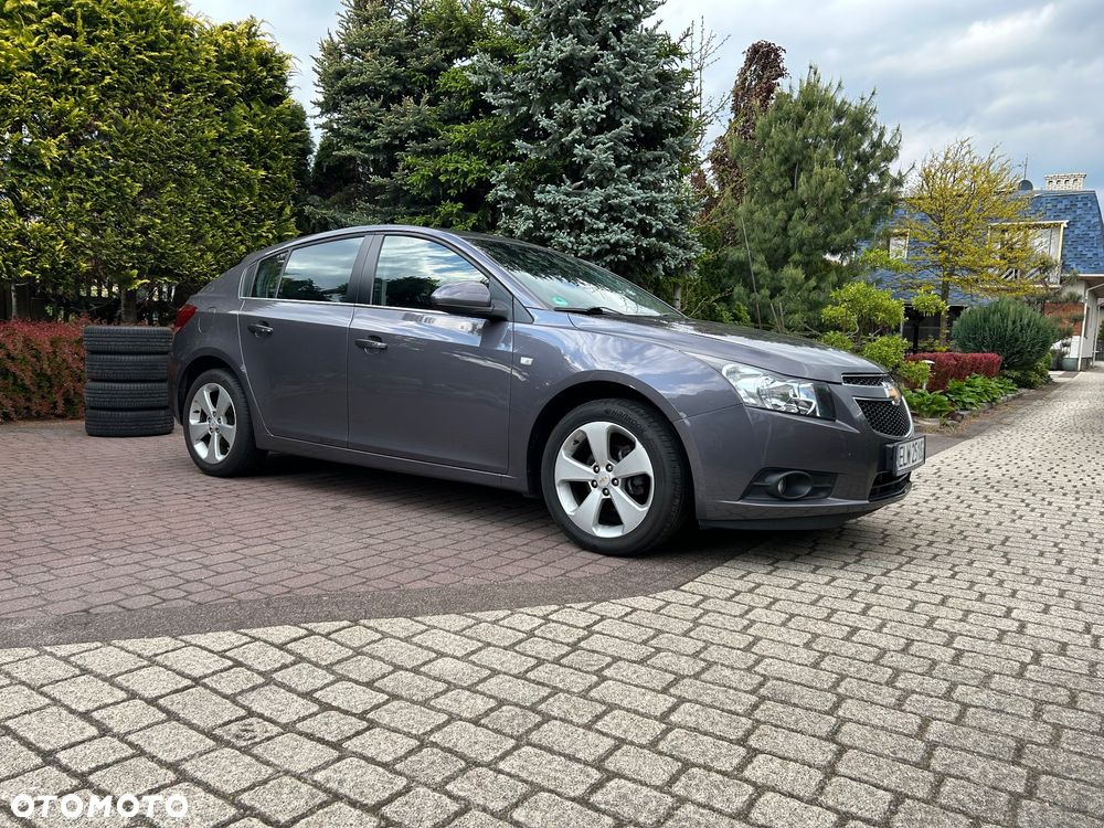 Chevrolet Cruze 1.8 LTZ - 2
