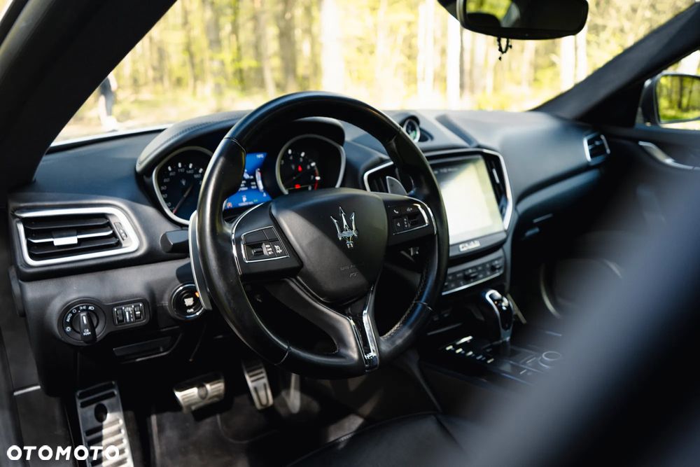 Maserati Ghibli S Q4 Essence - 20