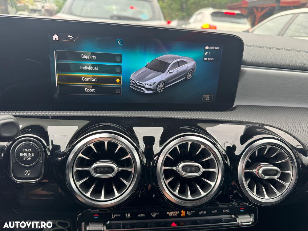 Mercedes-Benz CLA 35 AMG 4MATIC AMG Speedshift 7G-DCT - 22