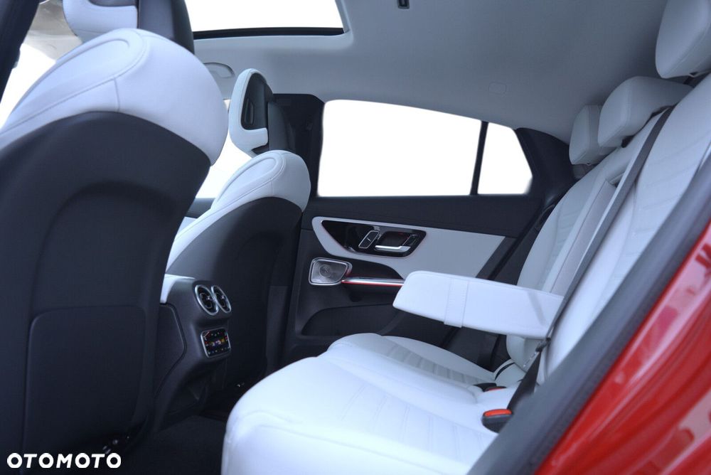 Mercedes-Benz GLC - 9