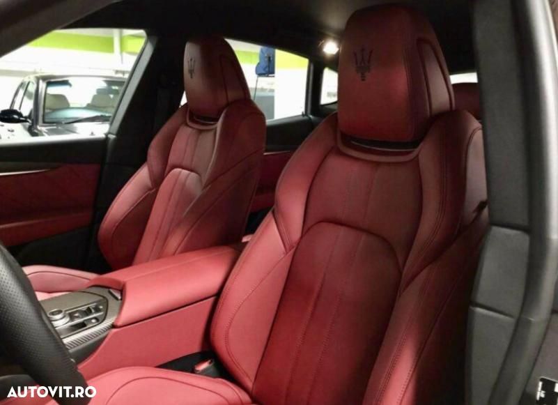 Maserati Levante S Q4 GranSport - 12