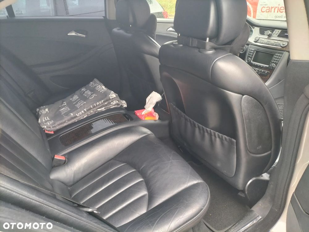 Mercedes-Benz CLS - 10