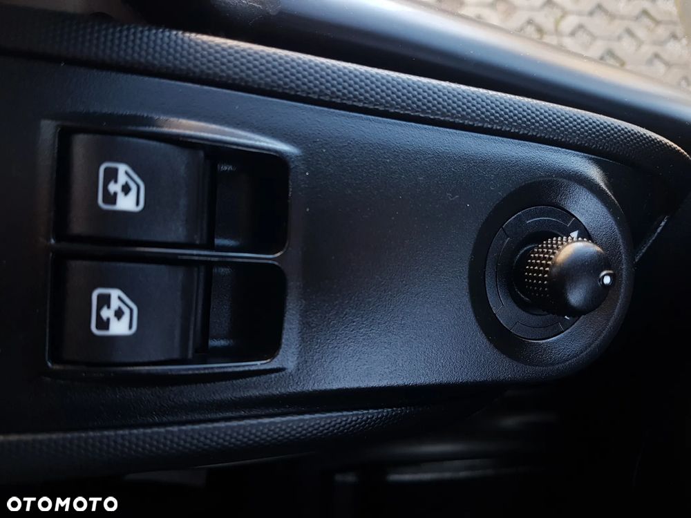 Iveco DAILY 72-180 WINDA 8EP CHŁODNIA AGREGAT IZOTERMA 4,21x2,09x2,10 GRZANIE THERMO KING V-500 MAX DMC 7,2 TONY - 9