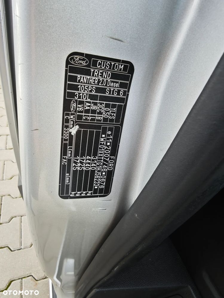 Ford Tourneo Custom - 29