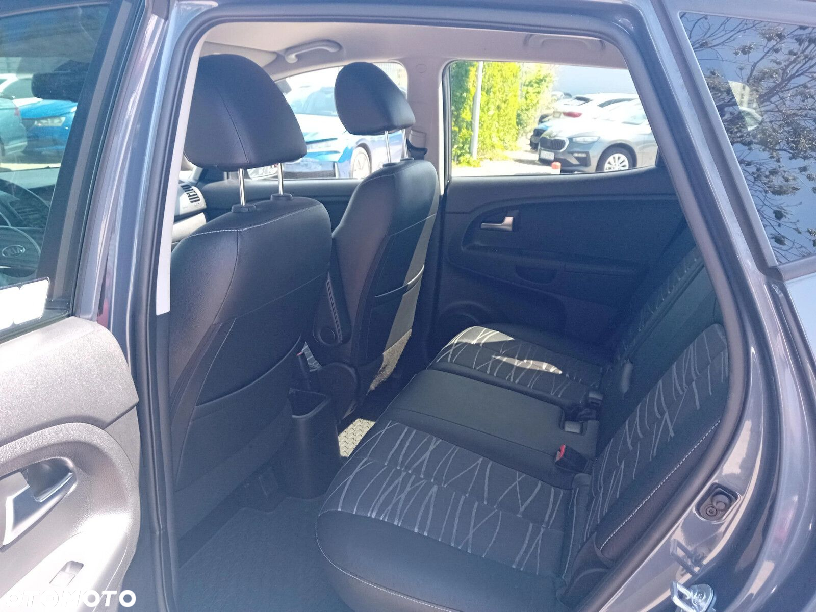 Kia Venga 1.6 L - 23