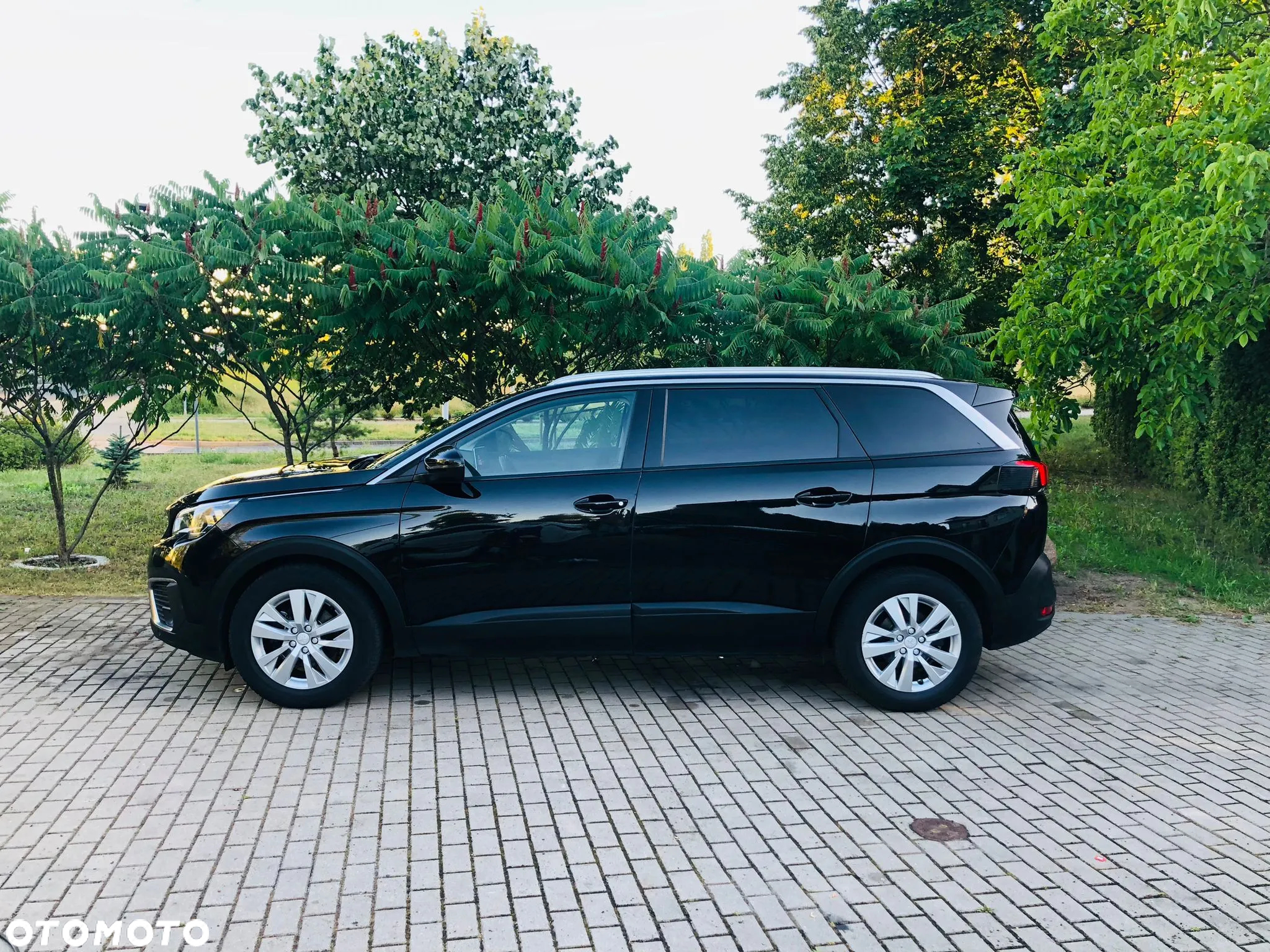 Peugeot 5008 1.5 BlueHDI Allure S&S EAT8 - 5