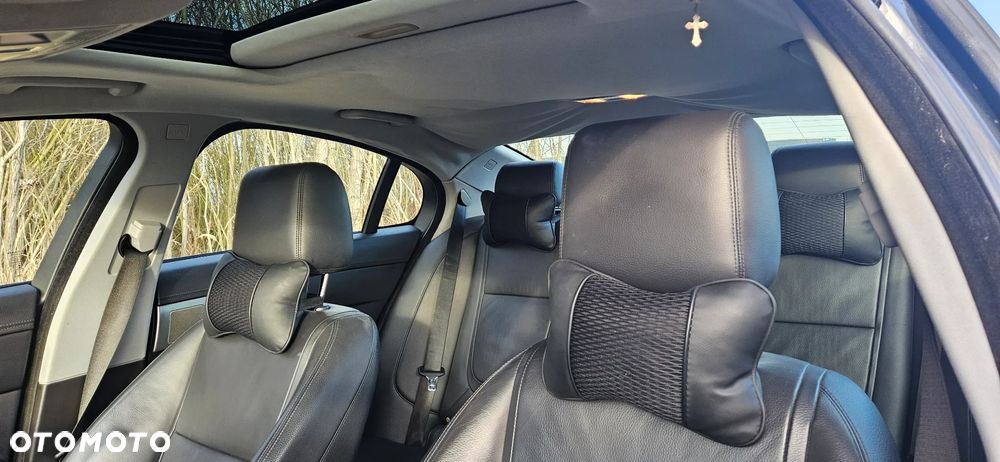 Jaguar XF 2.0 T Premium Luxury - 28