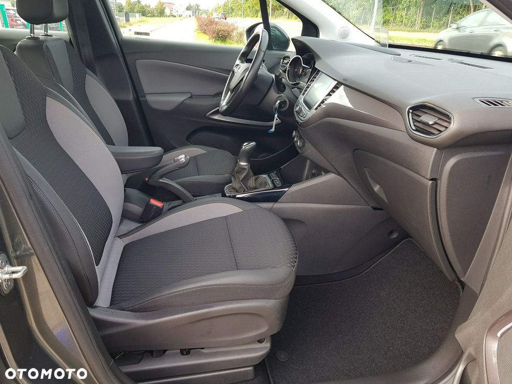 Opel Crossland X - 17