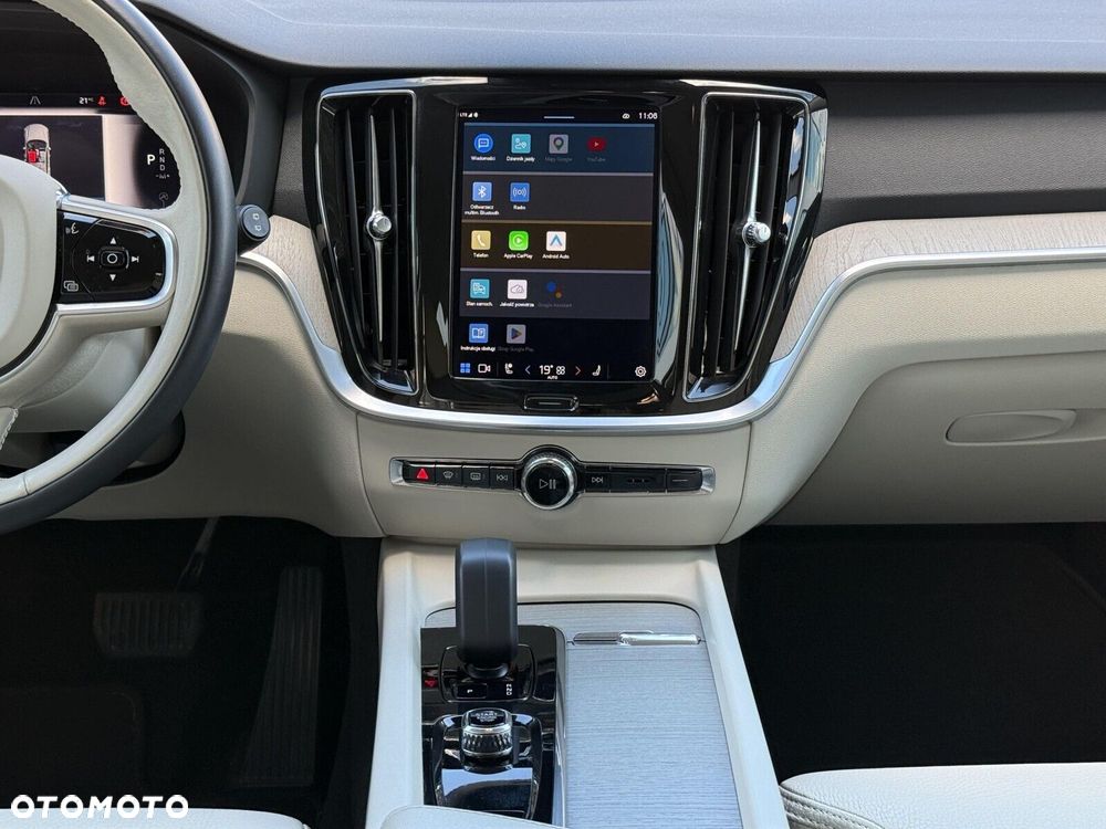 Volvo V60 B4 B Plus Bright - 19