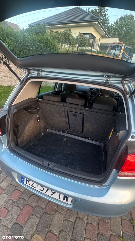 Volkswagen Golf 1.6 TDI BlueMot Comfortline - 11