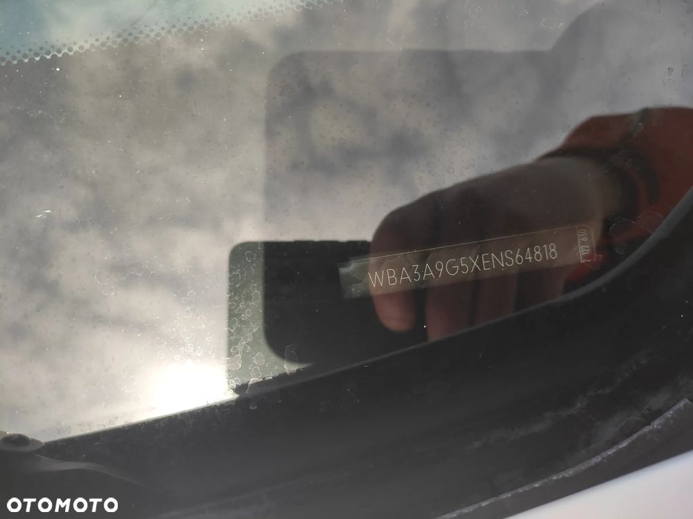 BMW Seria 3 335i Sport-Aut Luxury Line - 7