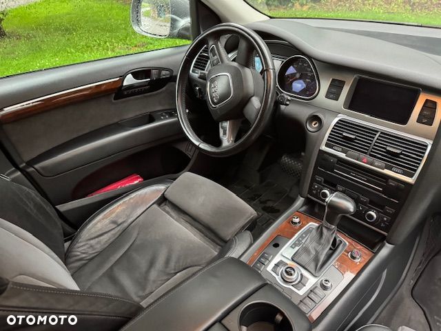 Audi Q7 3.0 TFSI Quattro Tiptronic - 9
