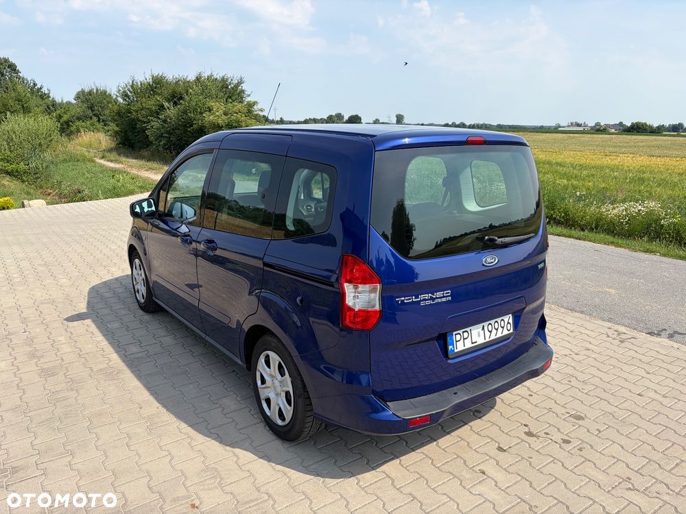 Ford Tourneo Courier 1.0 EcoBoost Ambiente - 5