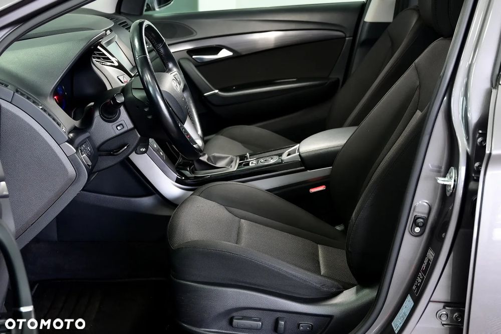 Hyundai i40 Kombi blue 1.6 Space - 18