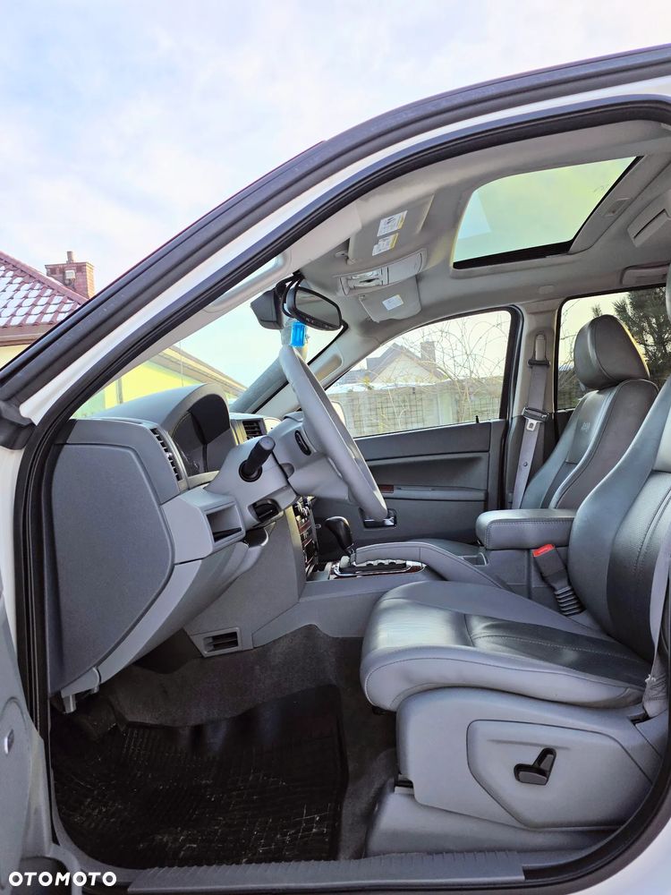 Jeep Grand Cherokee 5.7 V8 Limited - 23