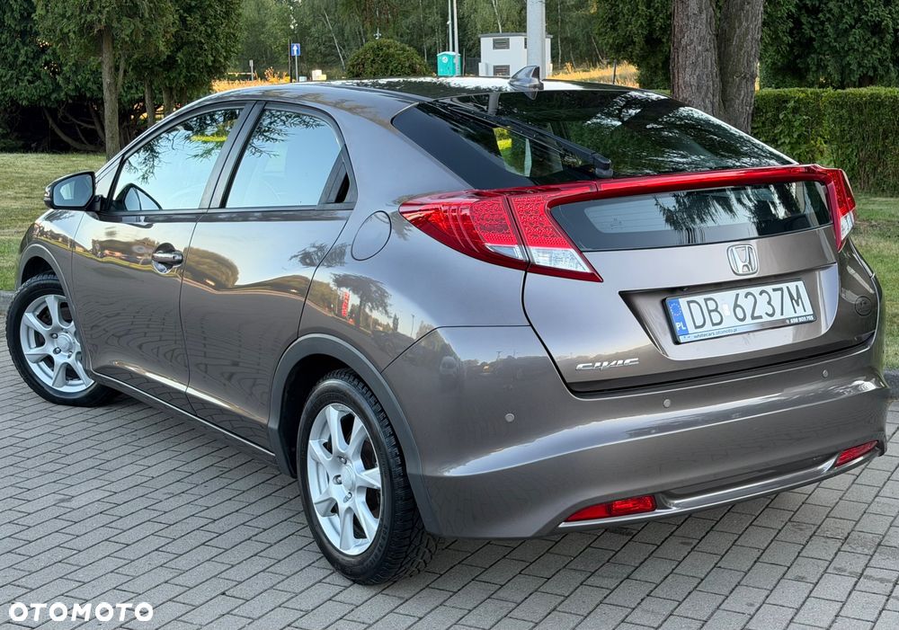 Honda Civic 1.8 Executive - 34