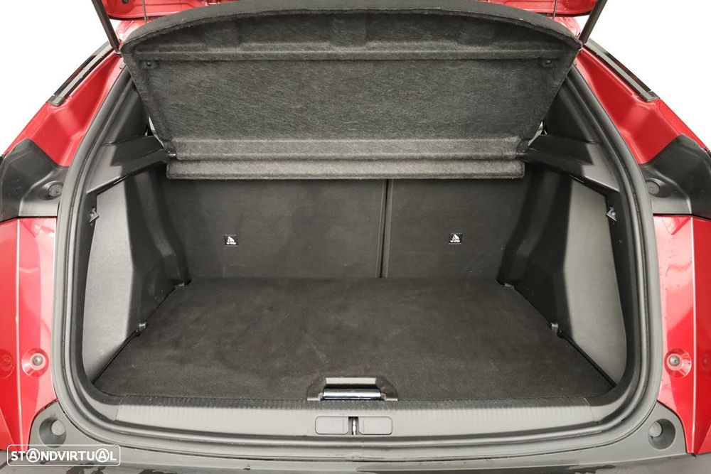 Peugeot 2008 1.2 PureTech Allure - 24