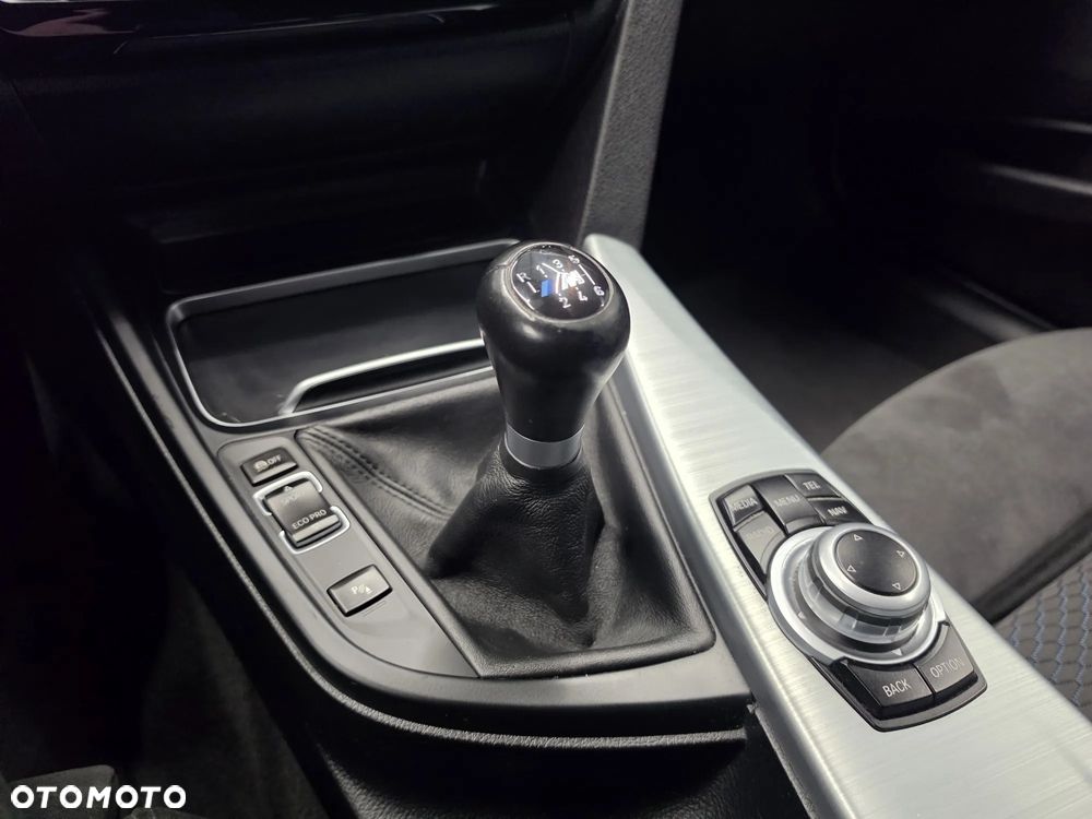 BMW Seria 3 320d Edition M Sport Shadow - 35