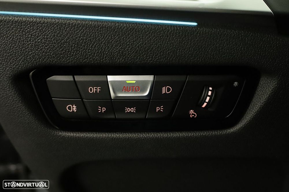 BMW 330 e Touring Pack M Auto - 20